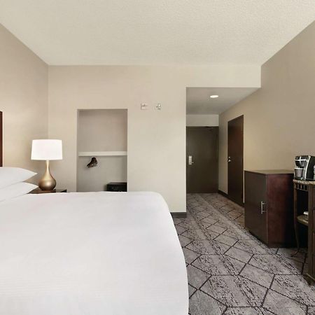 Doubletree By Hilton Atlanta Northeast/Northlake Tucker Exteriör bild