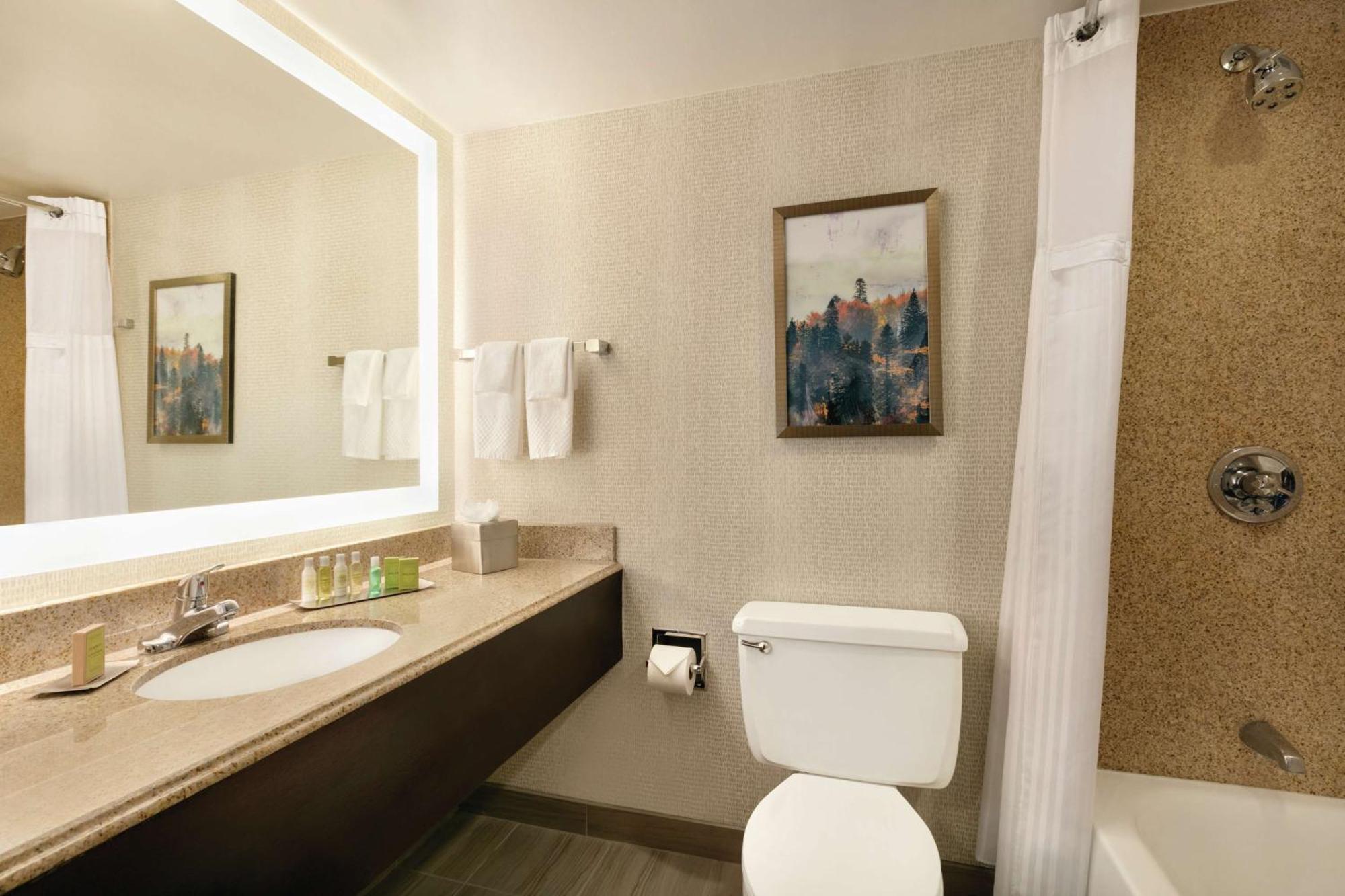 Doubletree By Hilton Atlanta Northeast/Northlake Tucker Exteriör bild